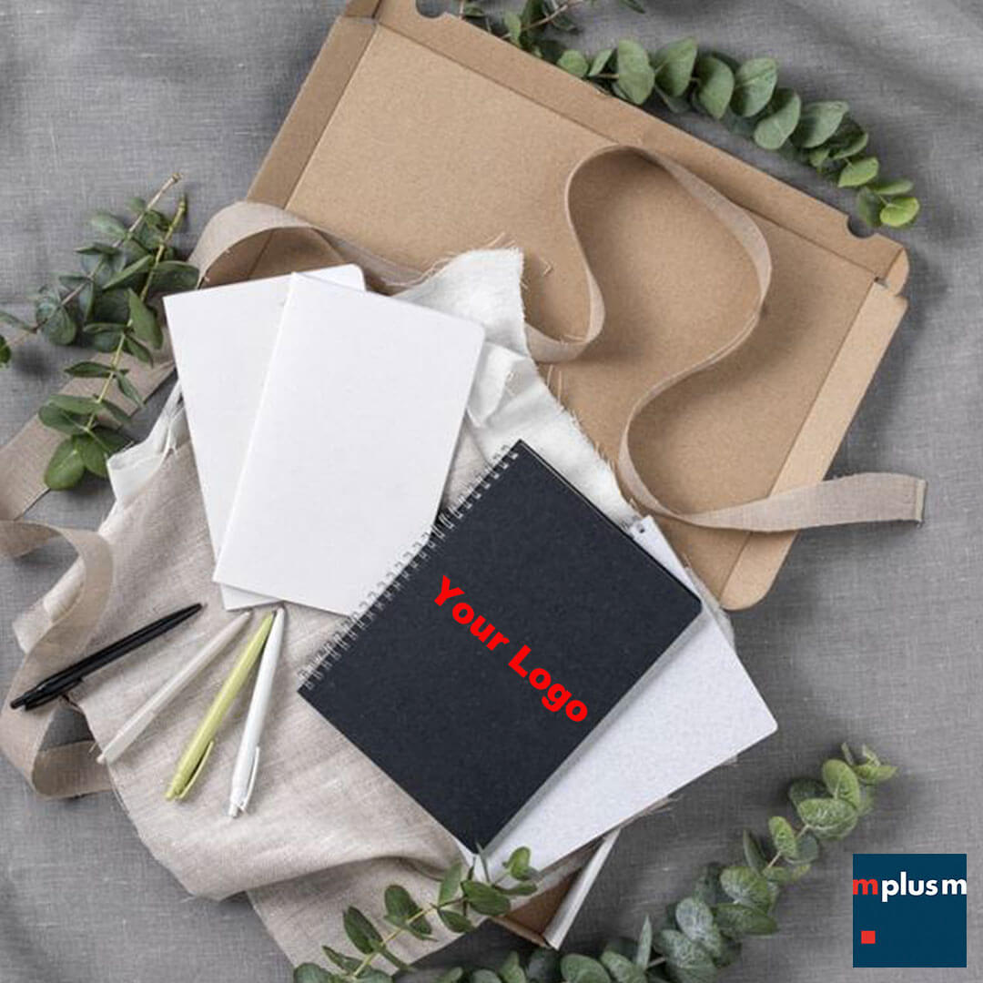 Schönes nachhaltiges Notizbuch mit Spiralbindung mit eigenem Logo bedrucken.