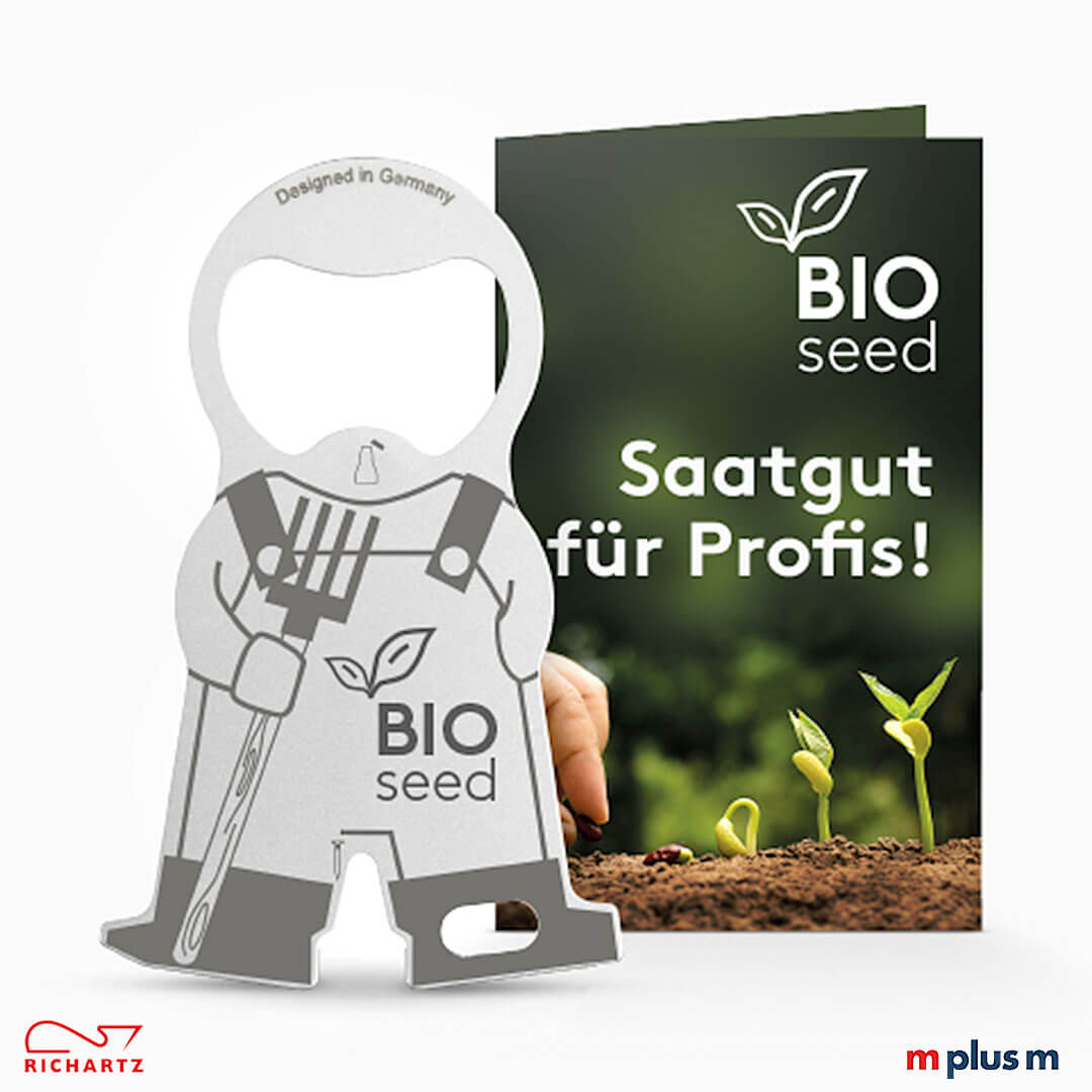 Individuell bedruckte Klappkarte als Einzelverpackung für den Einkaufswagenlöser karl als Streuartikel. Hier als Beispiel beim Modell 'karl farmer'