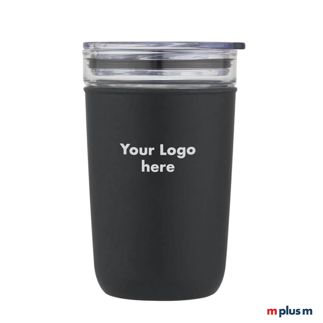 Schwarzer Mehrweg Isobecher aus Glas und Recycling Plastik. Ab 25 Stück als Werbegeschenk mit Logo Druck