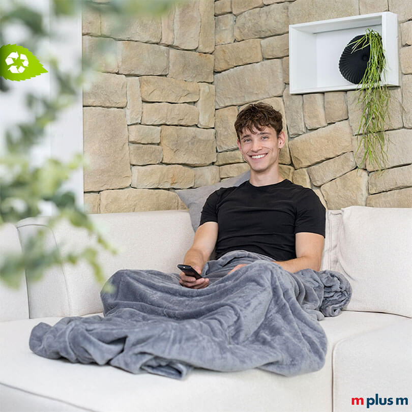 Schöne Kuschel recycling Fleecedecke mit Logo bedrucken