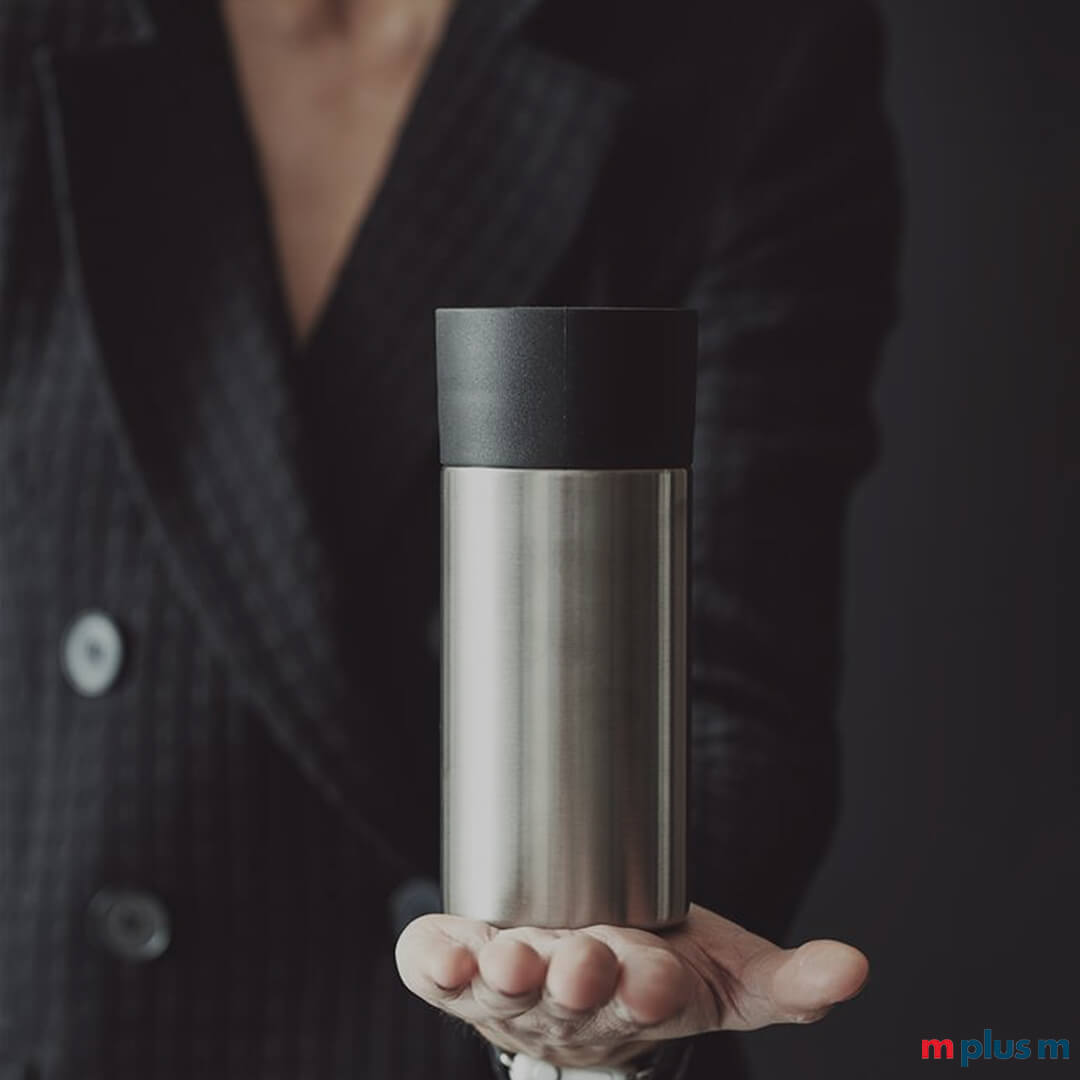 Otis Thermobecher aus Edelstahl in Silber