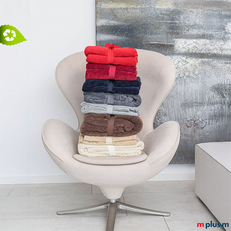 Schöne Kuschel recycling Fleecedecke mit Logo bedrucken