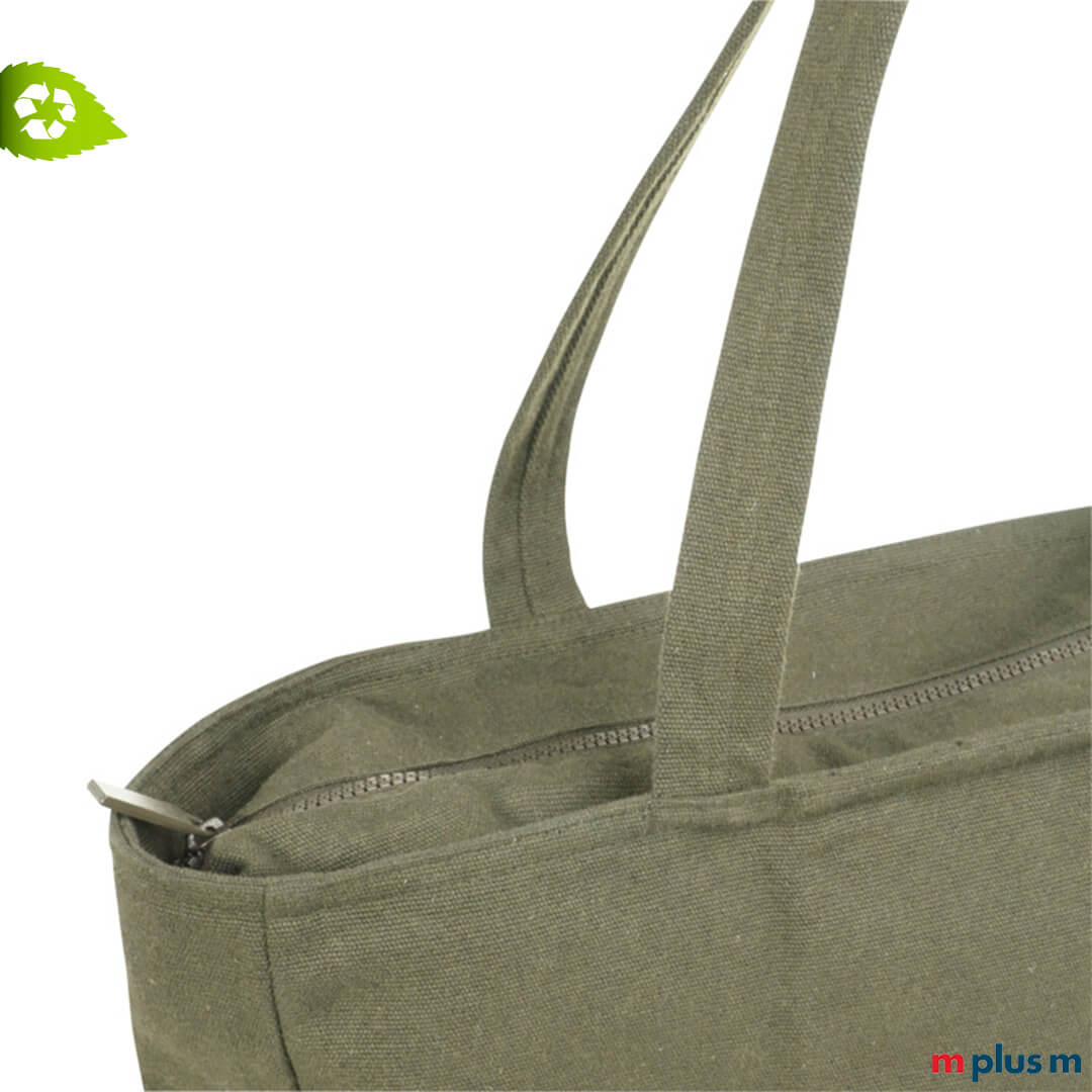 Große grüne Werbetasche Frida aus Recycling Material mit Reißverschluß