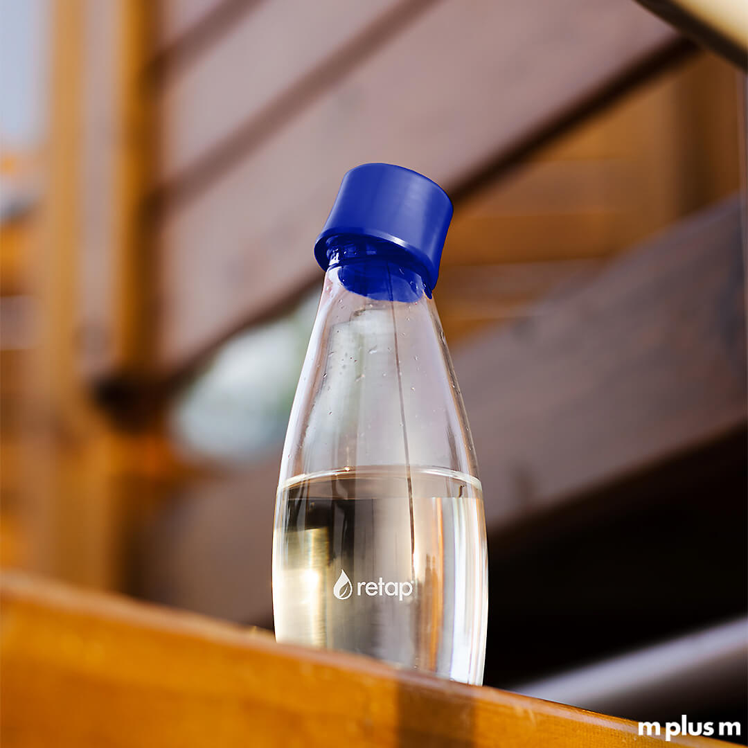 Retap Glas Trinkflasche aus hochwertigem Recyclingglas zum bedrucken mit Logo